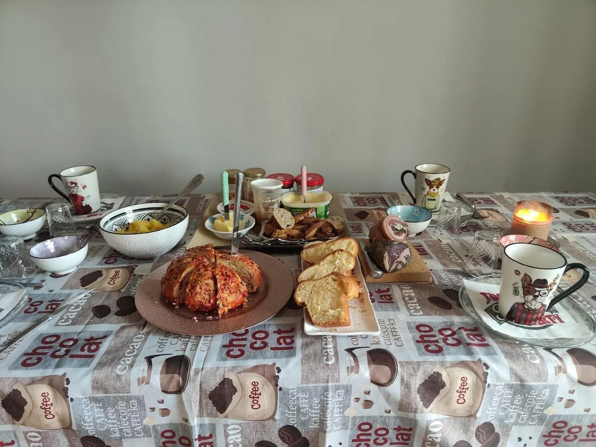Bed and Breakfast Colette Alain Maxime Лапалисс Отель типа 